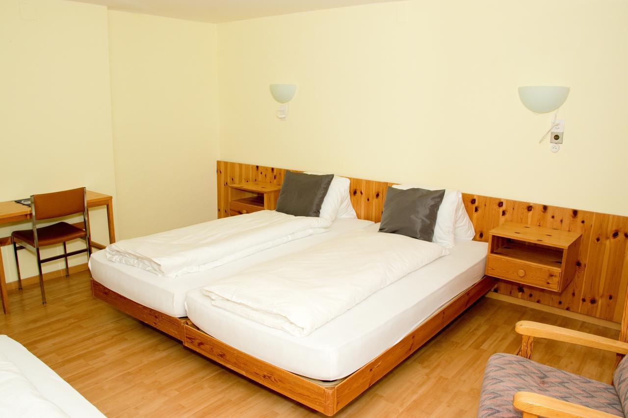 Hotel Chamanna 2*